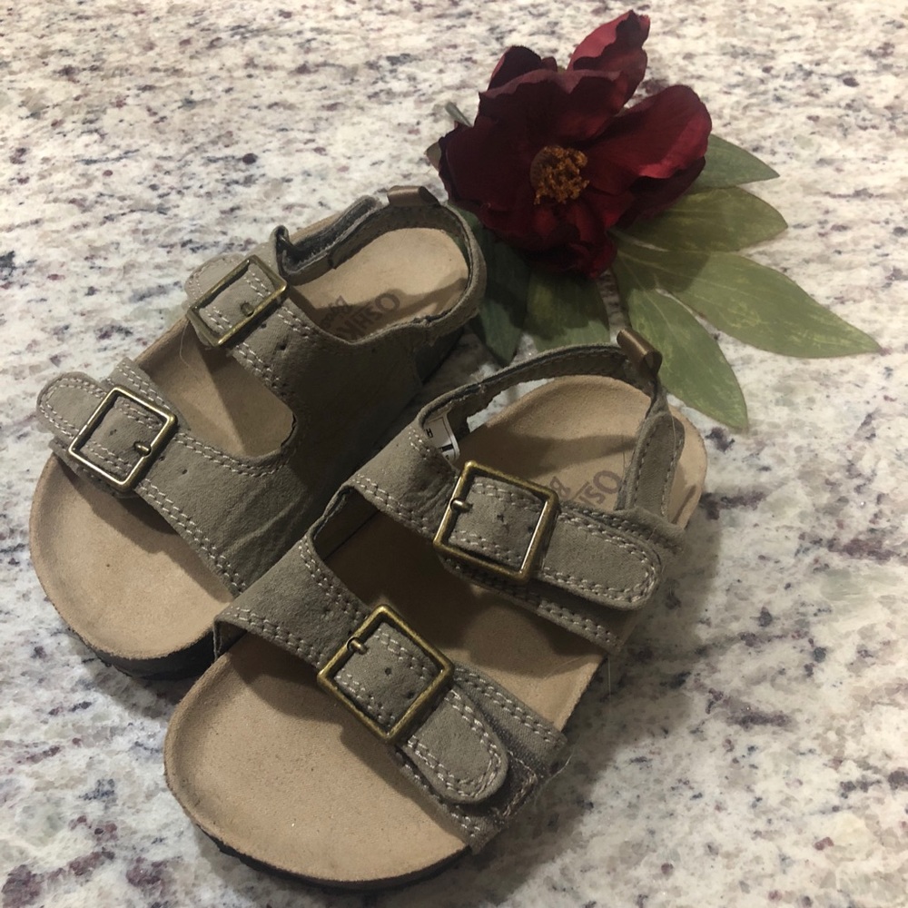 👡 OshKosh Sandals 👡